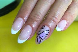 Ana academia de uñas