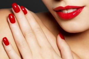 Uñas Dafne