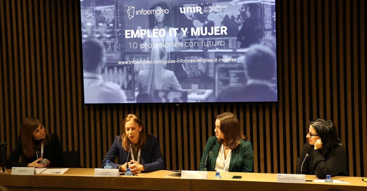 mesa redonda muejres tic