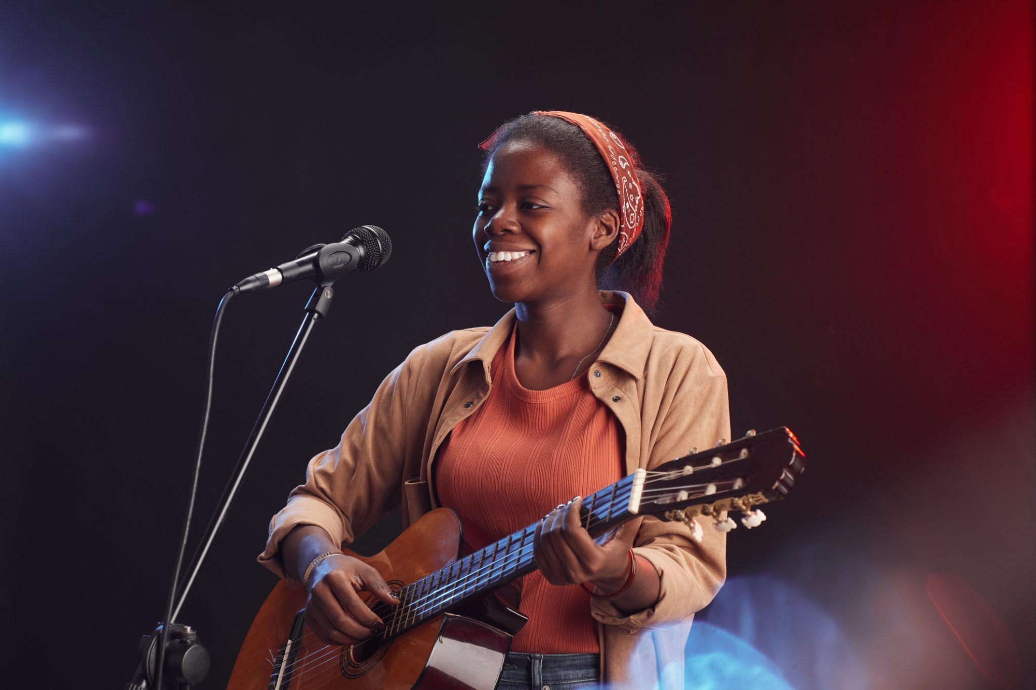 ¿Qué estudiar para ser cantante? - Blog Emagister